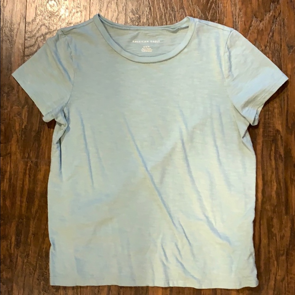 American Eagle tee